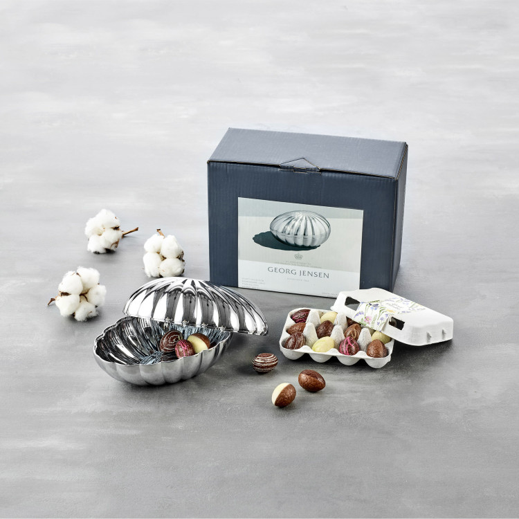 Företagsjulklappar - GEORG JENSEN BONBONNIERE 160 MED MINI LYXCHOKLADÄGG