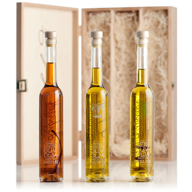  - Fam. Labardi Trälåda med 3 olivoljor