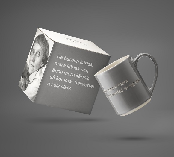 Företagsjulklappar - Astrid Lindgren mugg "Ge barnen kärlek"