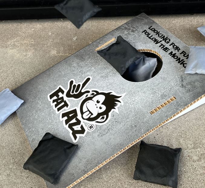  - CORNHOLE Fatazz throwing game