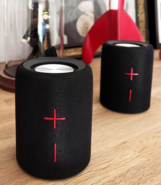  - TWINS TWS-bluetooth speaker