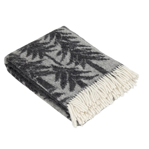  - Klippan pläd House in the Forest