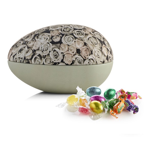  - Metallägg - Rosor 200 g. Choklad, karameller och kolor