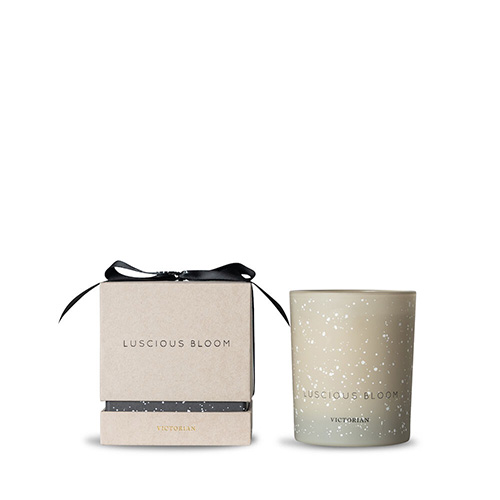  - Luscious bloom candle